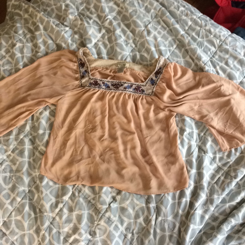 Flying tomato flowy pink shirt